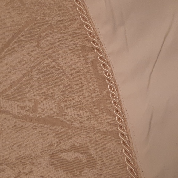 Hotel throw blanket - Picture 3 of 12